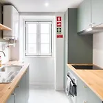 Madalena Second Floor - Bright In Baixa Apartman